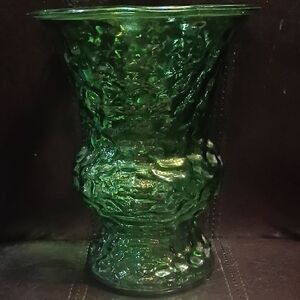Elegant Green Art Glass Vase